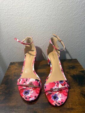Floral Block Heel size 11